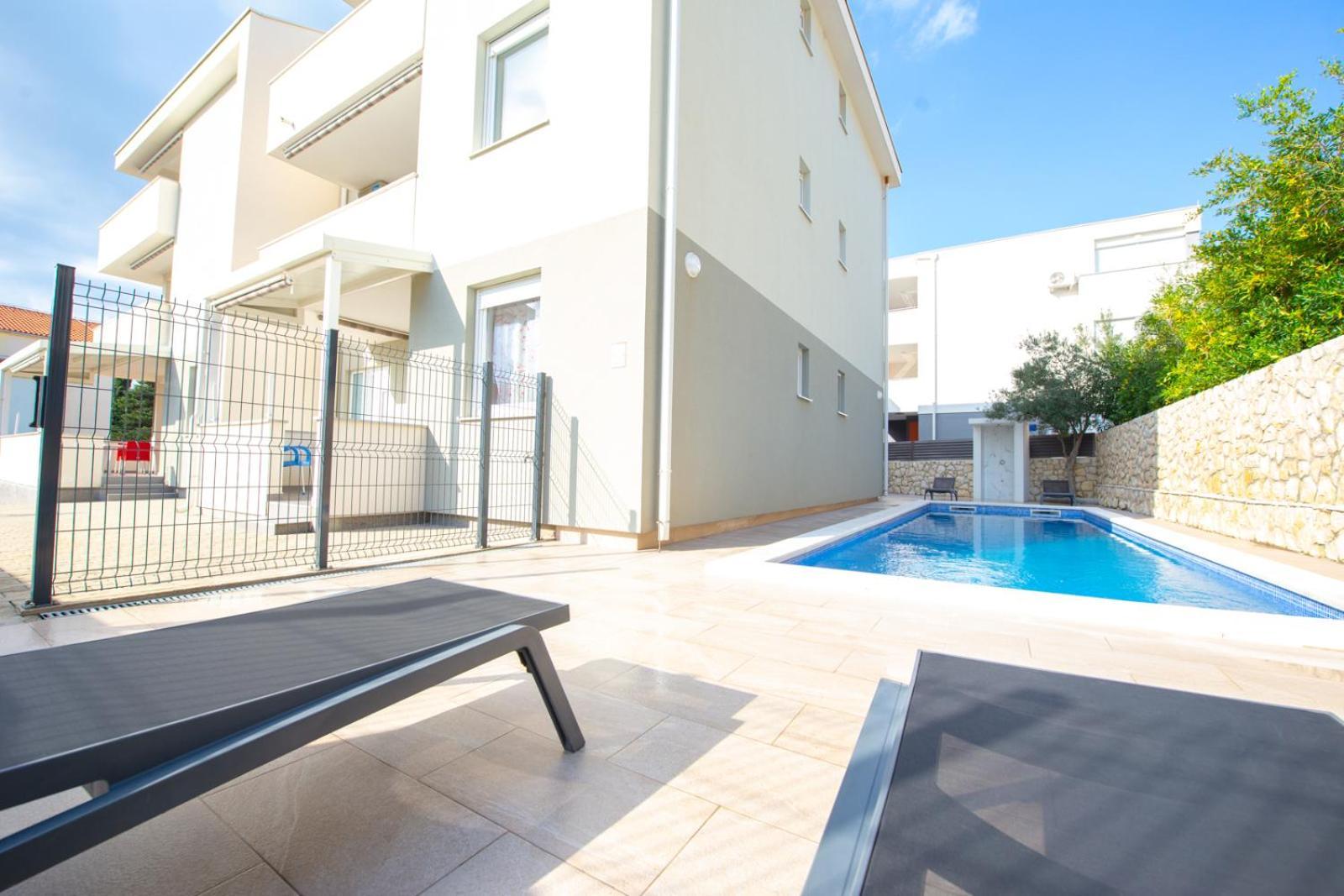 Apartments Yoko Novalja Exterior photo
